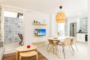 Гостиница Suite Homes La Victoria  Малага